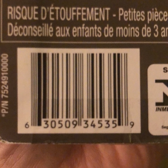 Star Wars The Force Awakens- Kylo Ren Wearing Helmet - New and Sealed! - Picture 7 of 7